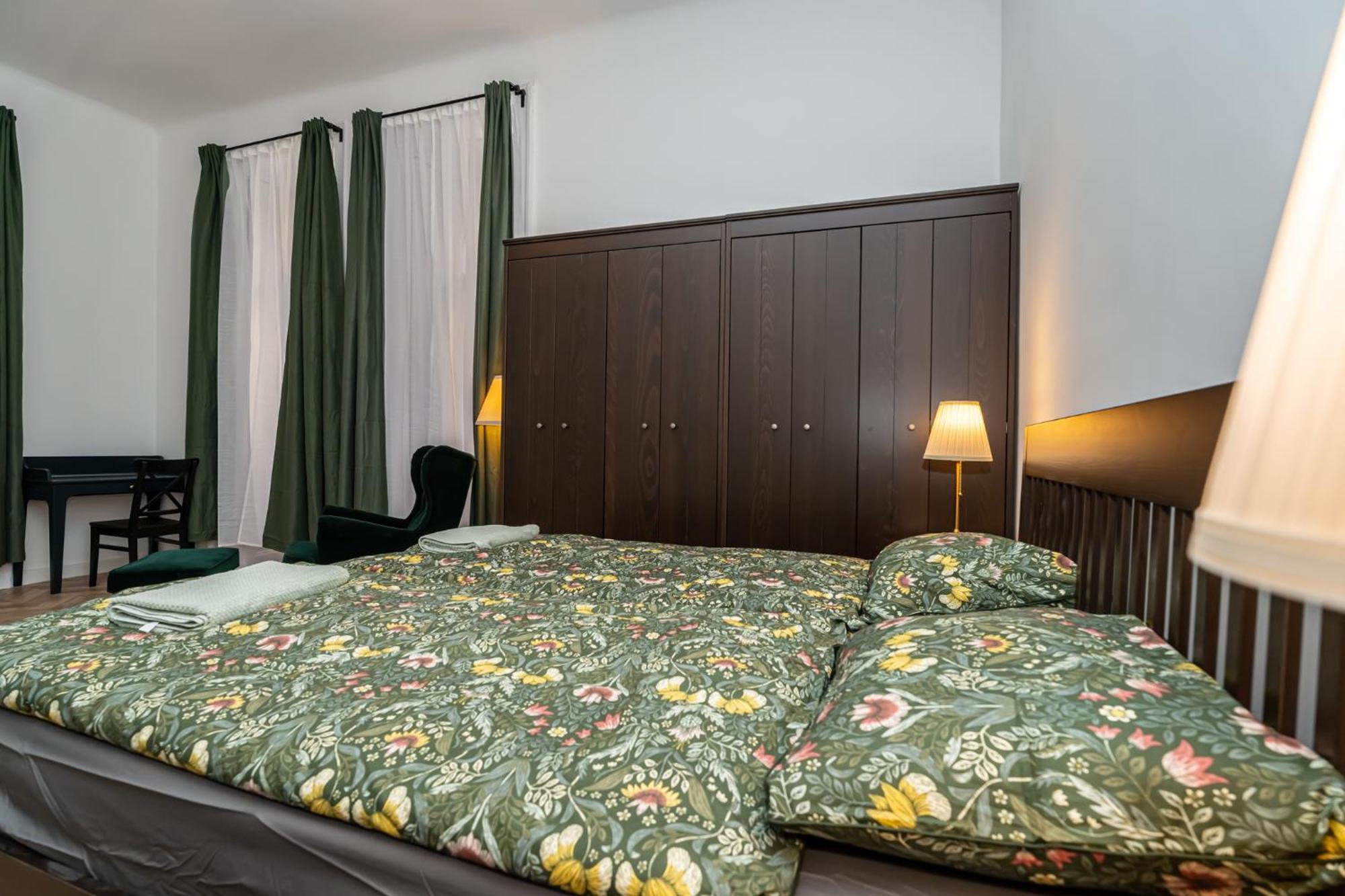 Gozsdu Court Pollack * Budapest